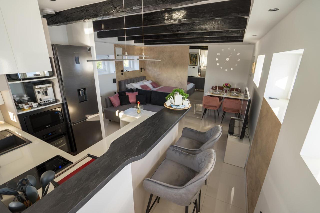 Studio Apartman Lenox Rijeka Ngoại thất bức ảnh