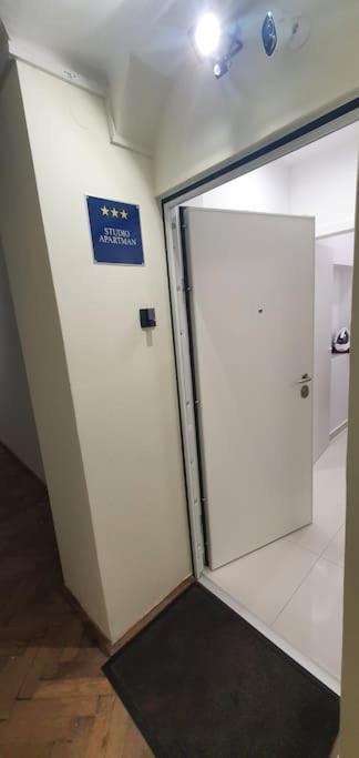 Studio Apartman Lenox Rijeka Ngoại thất bức ảnh